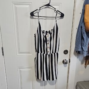 New Look Monochrome Striped Romper